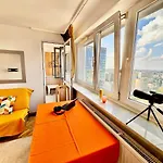 Orange 3 Fast Wifi 1gbs 85'tv Netflix Hbo Disney+ Skyshowmax アパート *