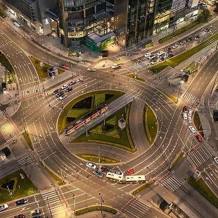 Orange 3 Fast Wifi 1gbs 85'tv Netflix Hbo Disney+ Skyshowmax 아파트 바르샤바